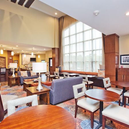Staybridge Suites Austin South Interstate Hwy 35 By Ihg Exteriör bild