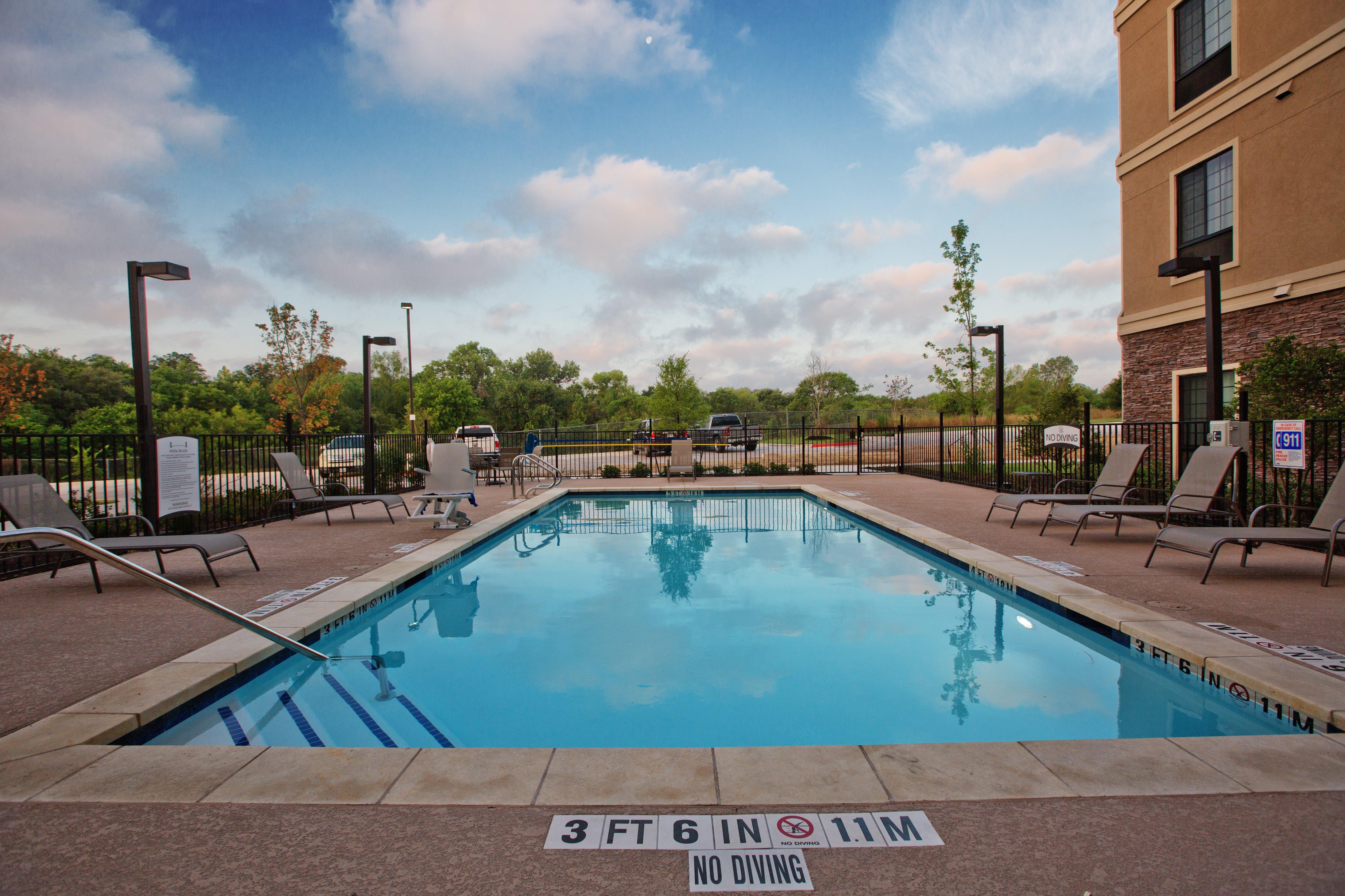 Staybridge Suites Austin South Interstate Hwy 35 By Ihg Exteriör bild