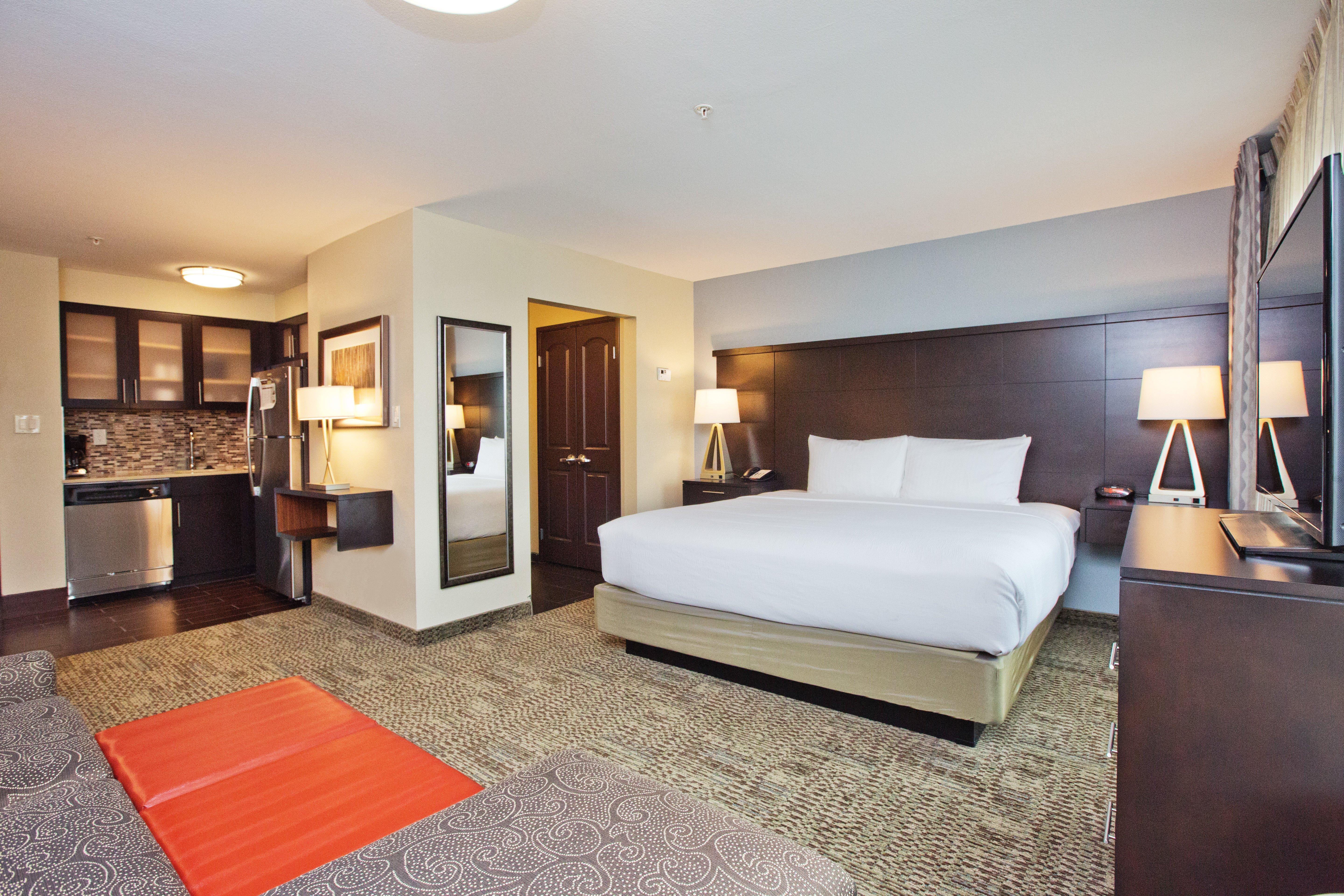 Staybridge Suites Austin South Interstate Hwy 35 By Ihg Exteriör bild
