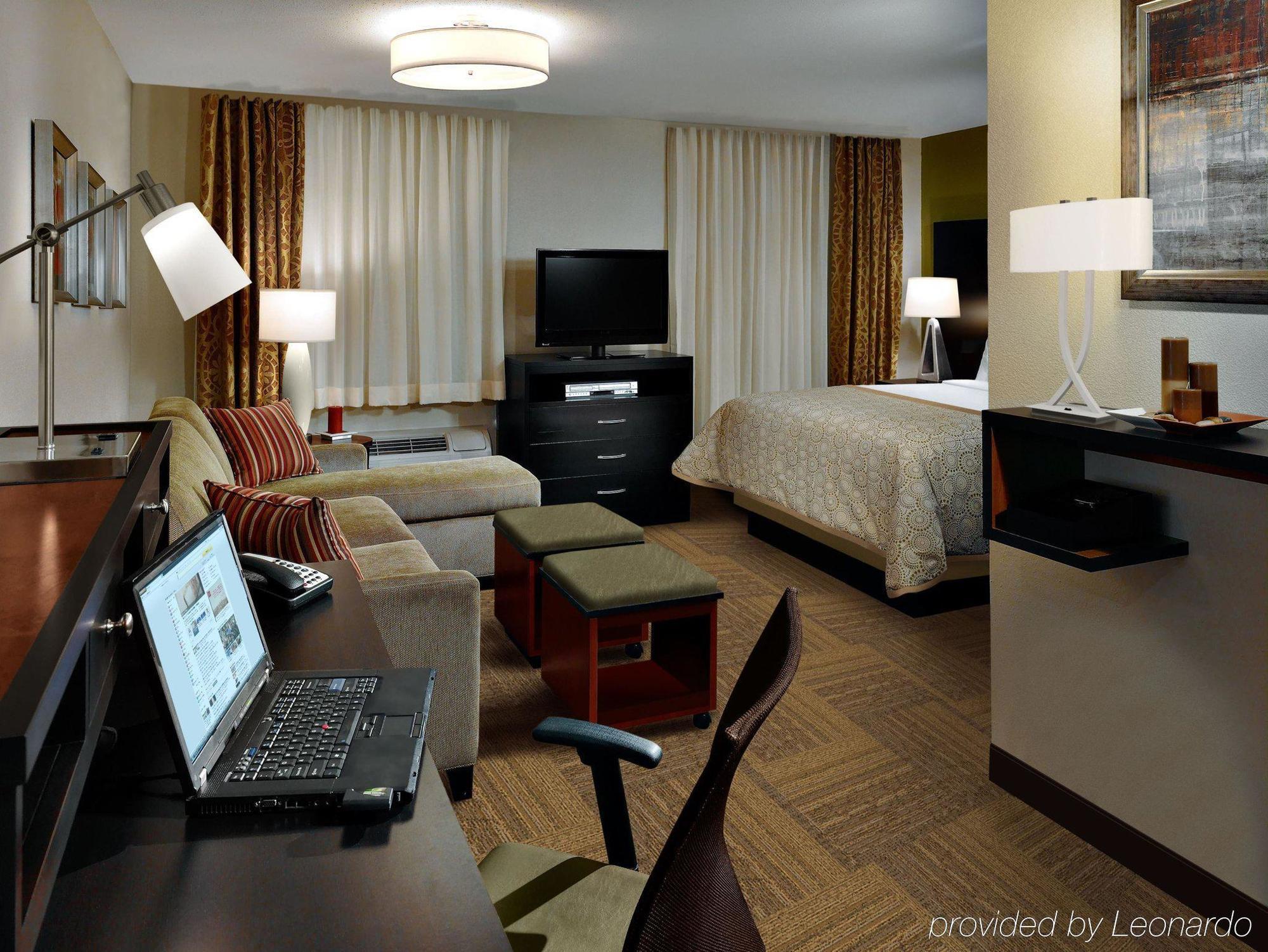 Staybridge Suites Austin South Interstate Hwy 35 By Ihg Exteriör bild